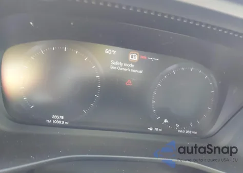 2020 Volvo Xc40 T5 Momentum z USA, uszkodzony, nr VIN YV4162UKXL2187831